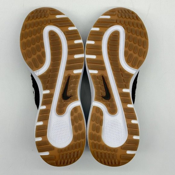 NEW Nike React Escape Run Flyknit Black/White Running Shoes Women Size 8 - Picture 10 of 10